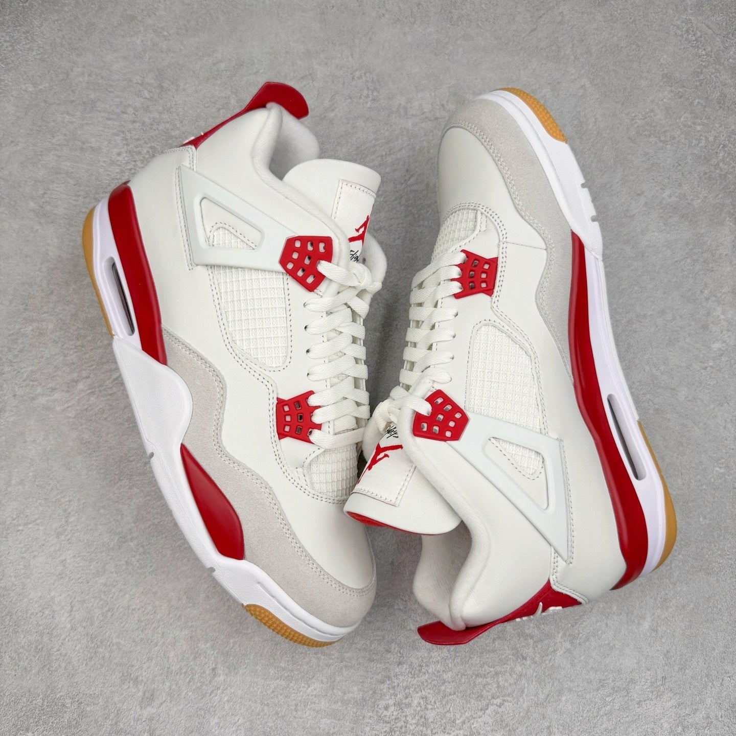 JORD RETRO 4 "VARSITY RED"