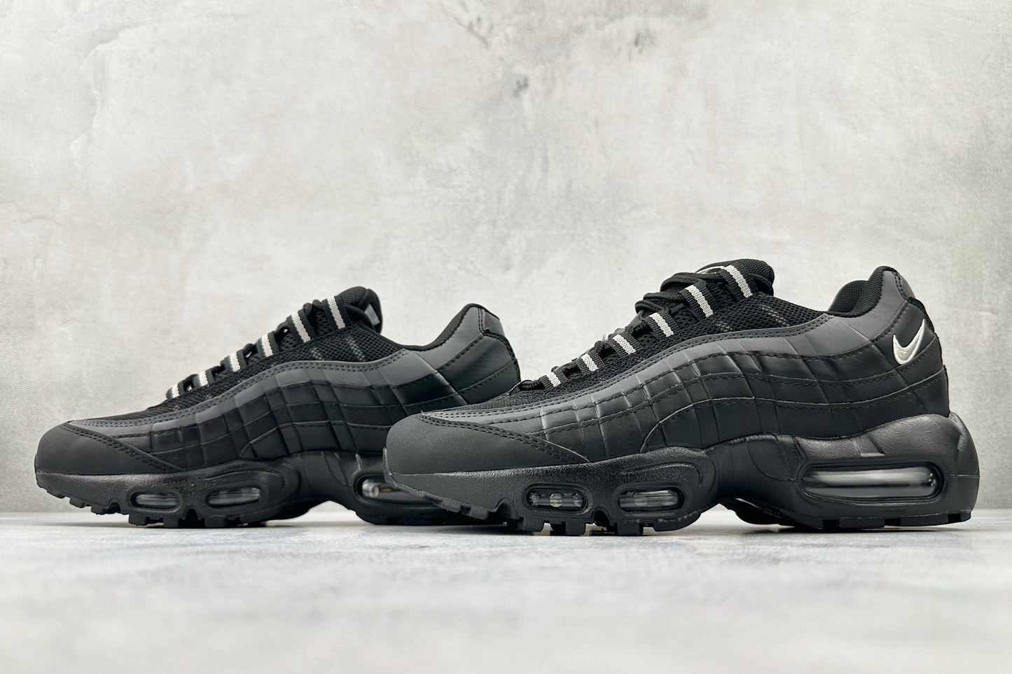 A1R MAX 95 BLACK SILVER